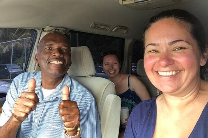 Roundtrip Transfer from UVF Airport to Resorts in Gros Islet (Groups of 4 Plus) - The 1.5-Hour Drive: Air-Conditioned Comfort on Curvy Roads