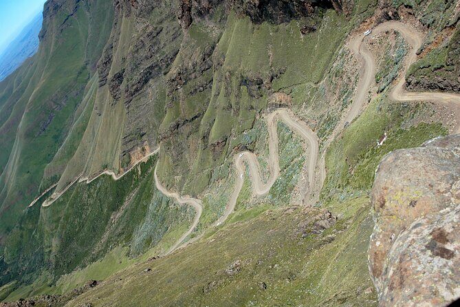 Sani Pass & Lesotho Full Day Tour from Durban - Highest Pub in Africa at 3,240 m: views, warmth, and a meal break