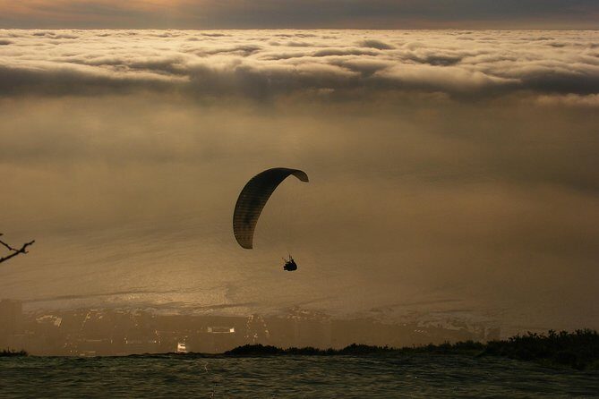 Signal Hill Romantic Sunset Tour in Cape Town - Snacks and bubbly: small inclusions that actually change the experience