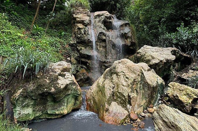 Soufriere Catamaran Excursion & Sapphire Falls Hike - Marigot Bay cruise: wrapping up with pictures and calm