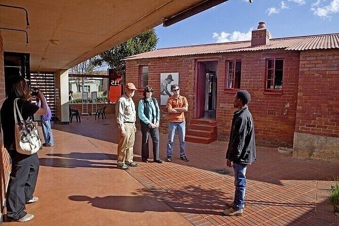 Soweto and Apartheid Museum - Mandela House Museum: A 20-Minute Stop With Big Signals