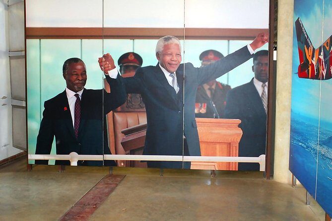 Soweto and Apartheid Museum Guided Tour - The quick drive-by stops: context you can’t get from photos