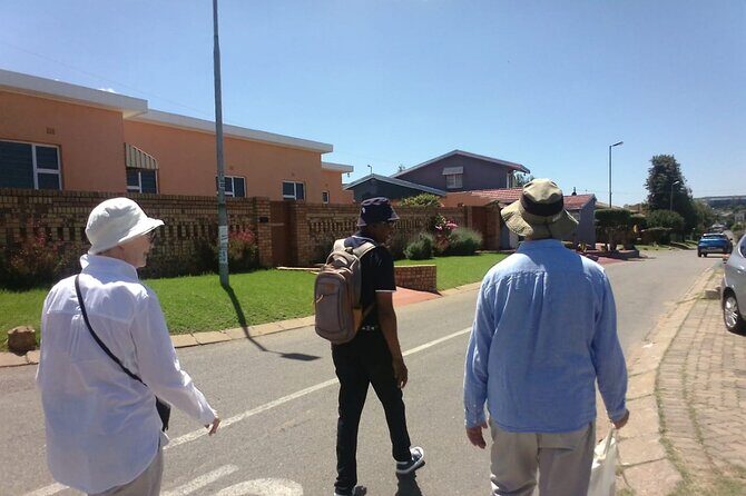 Soweto and Johannesburg Fun Tours - Soweto township walking: locals, orientation, and photo stops