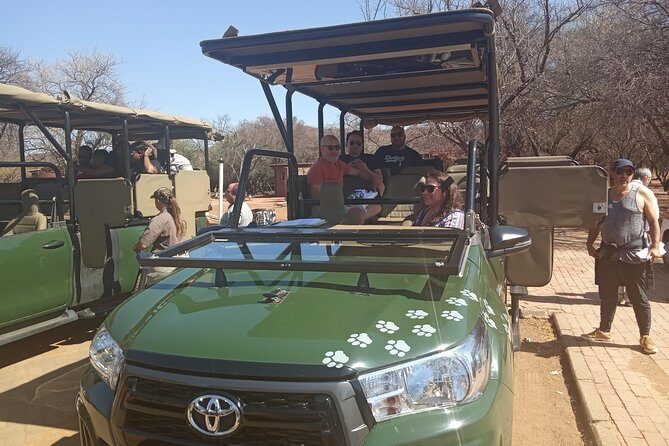 Soweto & Apartheid Museum, Cultural Village, Wildlife and Safari - Day 1: Johannesburg drive, Apartheid Museum, Soweto, then Lesedi’s five-tribe culture