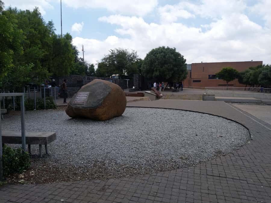 Soweto & Johannesburg and Apartheid Museum - Key things to know before you go