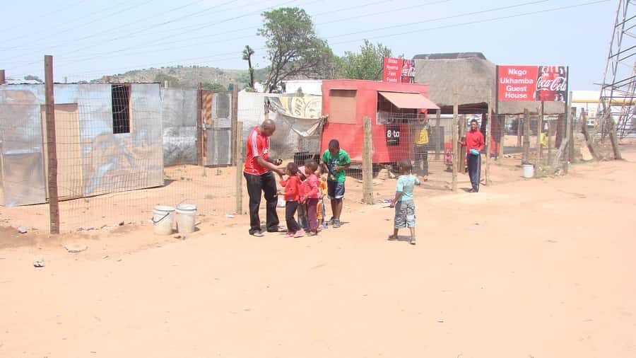 Soweto & Johannesburg and Apartheid Museum - Pickup, van ride, and early context in Hillbrow
