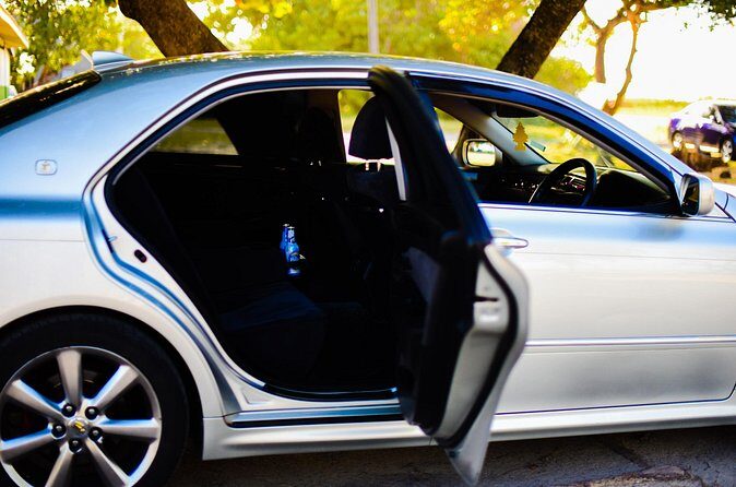 St Lucia Airport Private Transfer to Royalton Resort - The drivers: friendly service with real personality