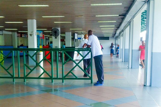 St Lucia Airport Shuttle from Hewanorra Airport (UVF) - Round Trip - The 1–2 hour drive: what you’ll notice on the way