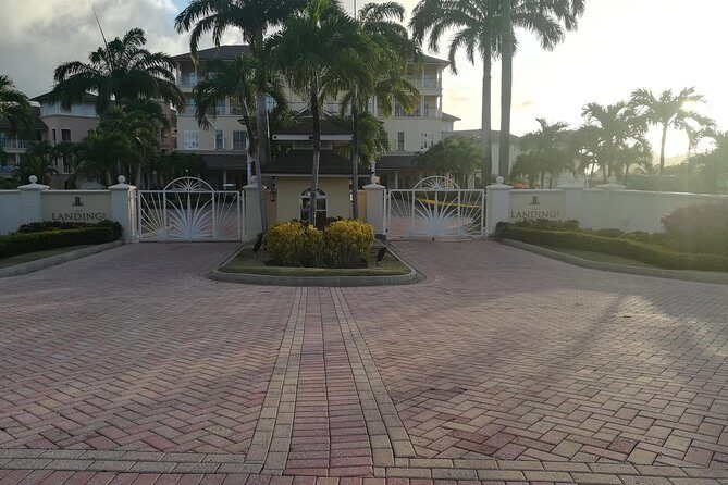 St Lucia Airport Transfer to The Landings - Hewanorra (UVF) & GFL Airport (SLU) - Picking the Right Airport: UVF vs SLU in Real Life
