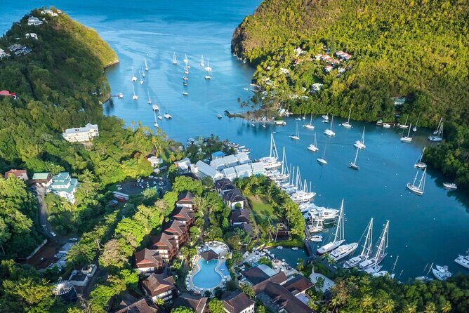 St Lucia Chocolate Making Marigot Bay & Souvenir Shopping - Horizon Cocktails View Point Bar & Grill: a 20-minute photo and shopping break