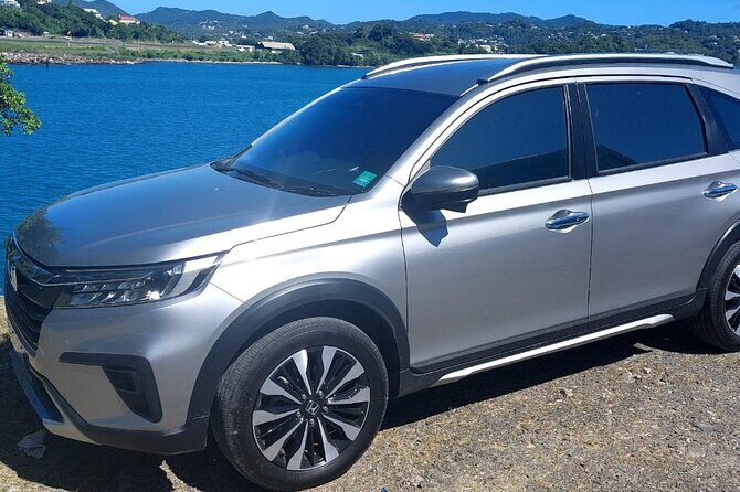 St. Lucia Fast Track UVF and Private Airport Transfer - Meeting your driver at Hewanorra (UVF) without guessing