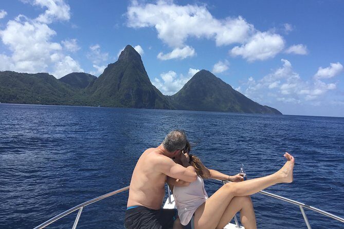 St. Lucia Private Boat Tour, Mud Bath, Waterfall & Beach Time - The film-location view stop: Marigot Bay and that movie-theater feel