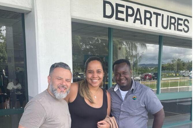 St Lucia Shuttle Taxi Service - How pickup works at UVF and SLU (and why the placard matters)
