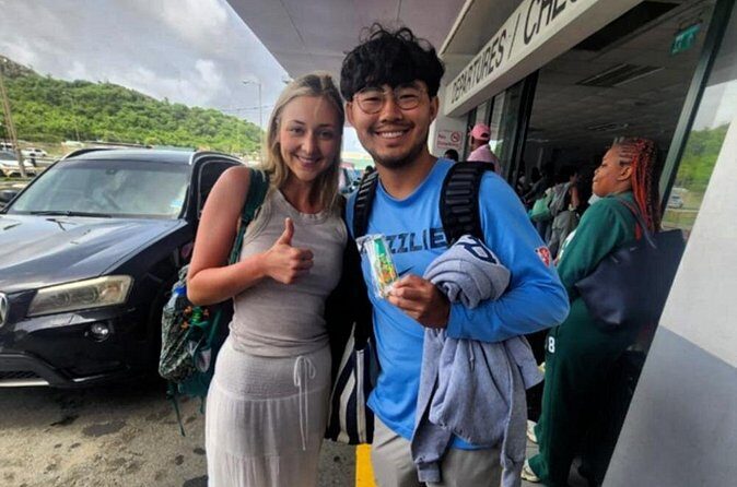 St. Lucia UVF Airport Transfers - Roundtrip with Free Souvenirs - Who this transfer suits best