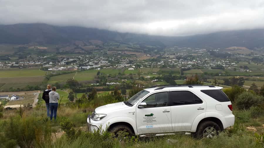 Stellenbosch: 4x4 Winelands Private Experience - Pickup and the first drive: where you’ll see Franschhoek and Banghoek