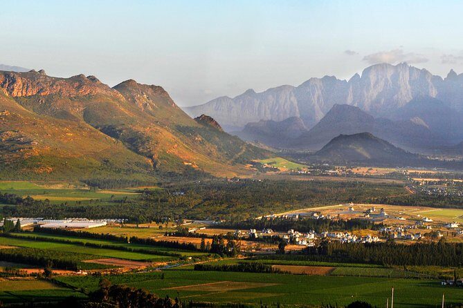 Stellenbosch, Franschhoek and Paarl Winelands Full Day Trip from Cape Town - The morning pickup: how the day starts in Cape Town