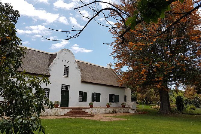 Stellenbosch Valley. Private wine tour with winemaker in Swedish or English. - Stellenbosch, Paarl, and Franschhoek stops: what each portion is for