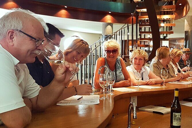 Stellenbosch Valley. Private wine tour with winemaker in Swedish or English. - Lunch plans and what to budget during your wine day