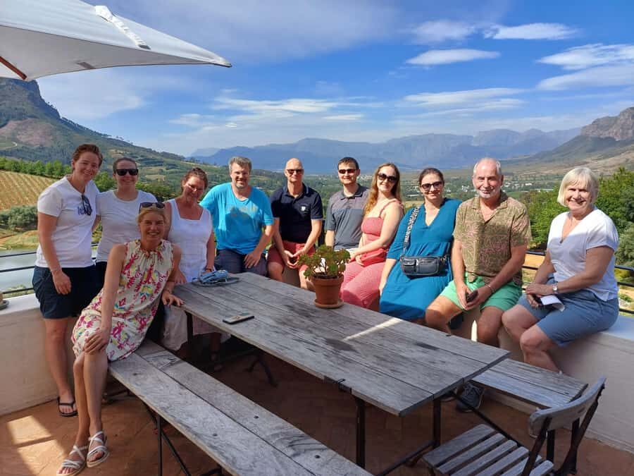 Stellenbosch wine tour, all inclusive of lunch and tastings. - Why this Stellenbosch tour works better than a typical tasting loop