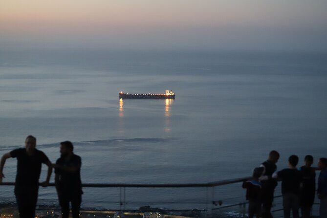 Summer Sunset Bus Tour in Cape Town - City Sightseeing Cape Town Visitor Center: quick reset, easy exit