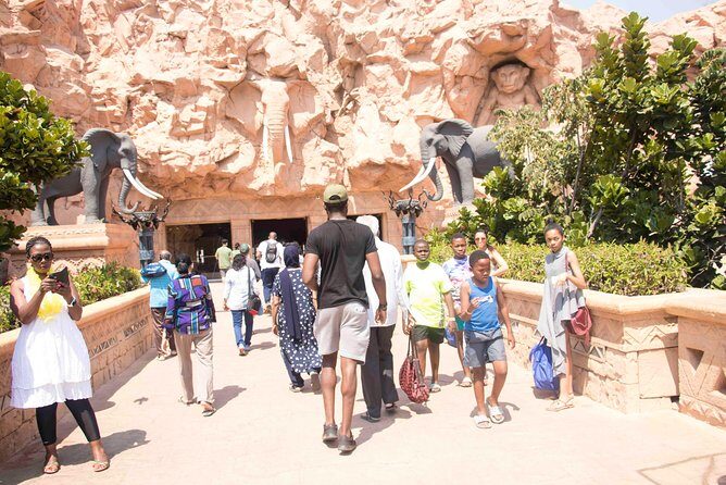 Sun City Day Tour From Johannesburg - Valley of Waves: Included Fun, Not Just a Ticket