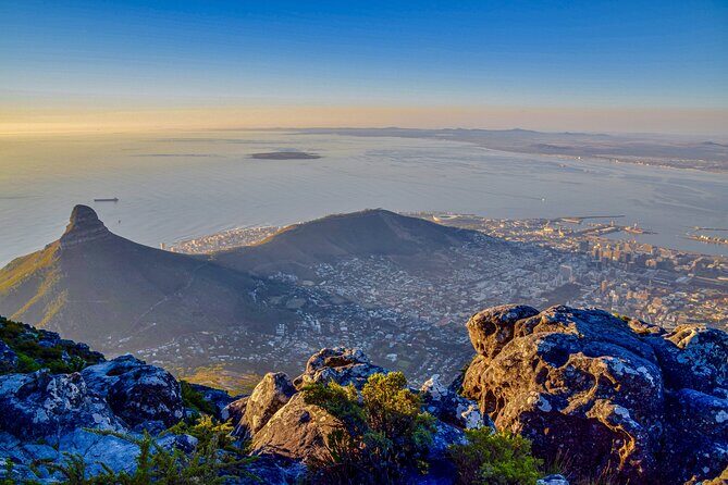 Table Mountain Cable car skip a line. - Why this combo tour works in Cape Town