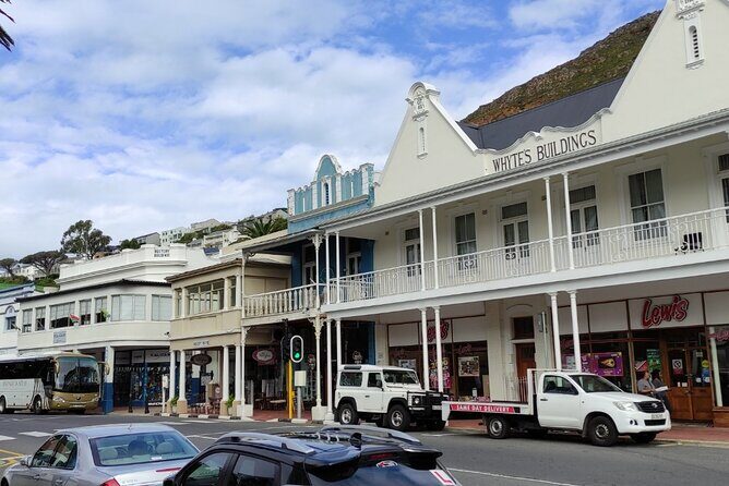 Table Mountain, Cape Point & Penguins Private ,From Cape Town - Ostrich farm and the Noordhoek–Scarbrough photo corridor