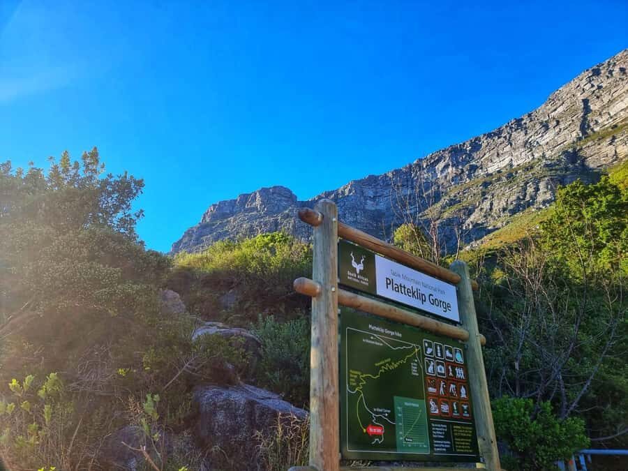 Table Mountain Group Hike - Solo Travelers welcome - Getting There: Tafelberg Road and the Right Place to Start