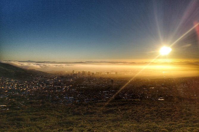 Table Mountain Half Day Hike: India Venster Trail - Summit time: 360-degree views and the photo window