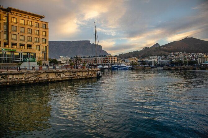 Table Mountain & Mandela Freedom Full Day Tour - Table Mountain by Cable Car: The Summit Views Are the Real Payoff