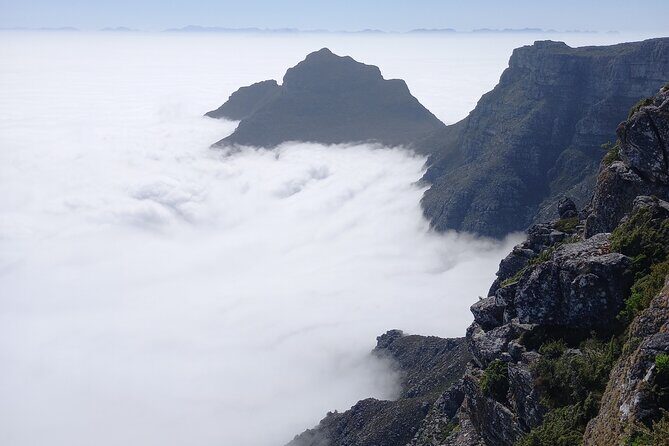 Table Mountain Summit Walk for the Whole Family - PRIVATE - The circular top route: Cape Town, Lion’s Head, and Table Bay panoramas