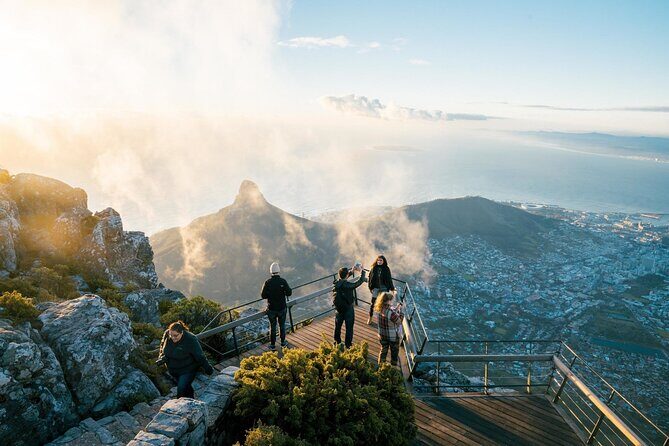 Table Mountain Summit Walk for the Whole Family - PRIVATE - Guides who adjust in real time (Barry, Kathy, Lynette)