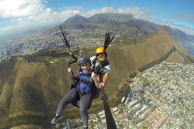 Tandem Paragliding Flight - Signal Hill and Lions Head Launches: How the Setup Shapes Your Flight