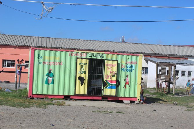 Township - Langa - Apartheid Museum Plus Arts and Culture Tour - Langa Taxi Rank: how transportation fits the neighborhood