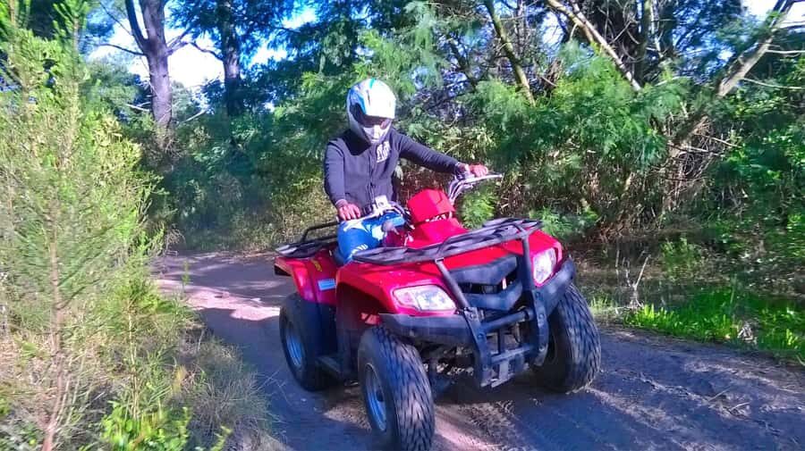 WILDERNESS GARDEN ROUTE QUAD BIKE FUN RIDE - Safety briefing and quad control: what you learn before you go fast