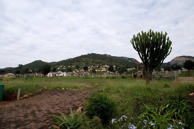 Zulu Cultural Experience - Tour to the village of iSithumba and PheZulu - iSithumba Adventures: a guided look at village life